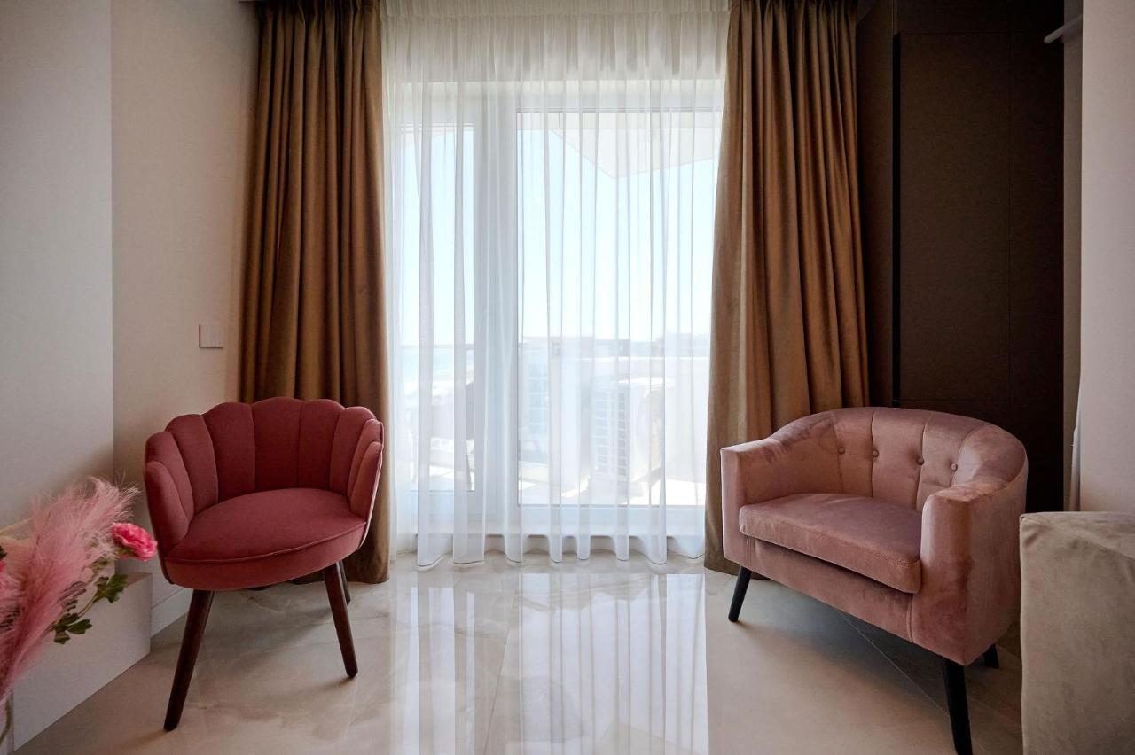 Wave N' Sea Apartment In Infinity Beach Resort - Parking Mamaia Εξωτερικό φωτογραφία