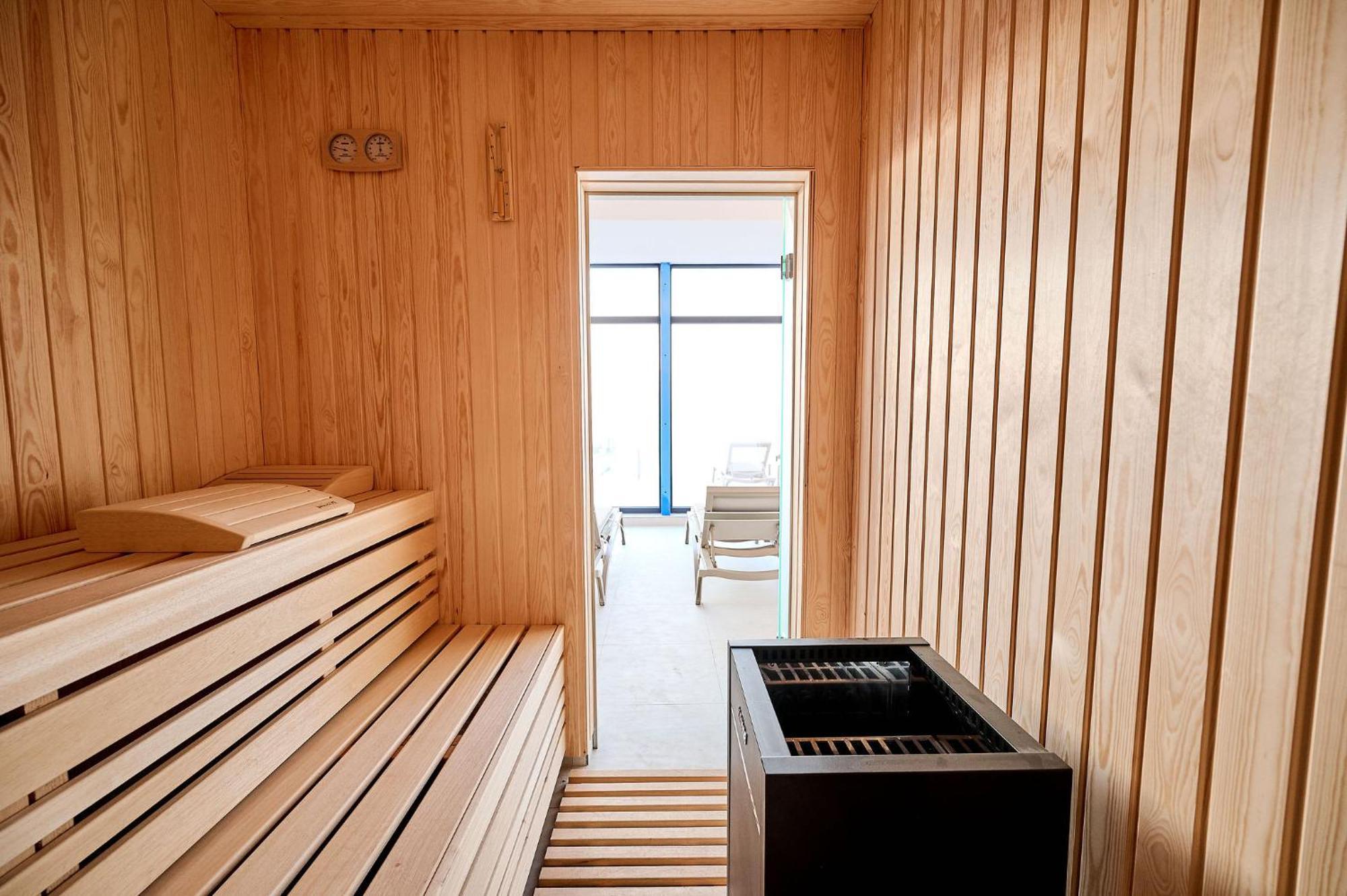 Wave N' Sea Apartment In Infinity Beach Resort - Parking Mamaia Εξωτερικό φωτογραφία