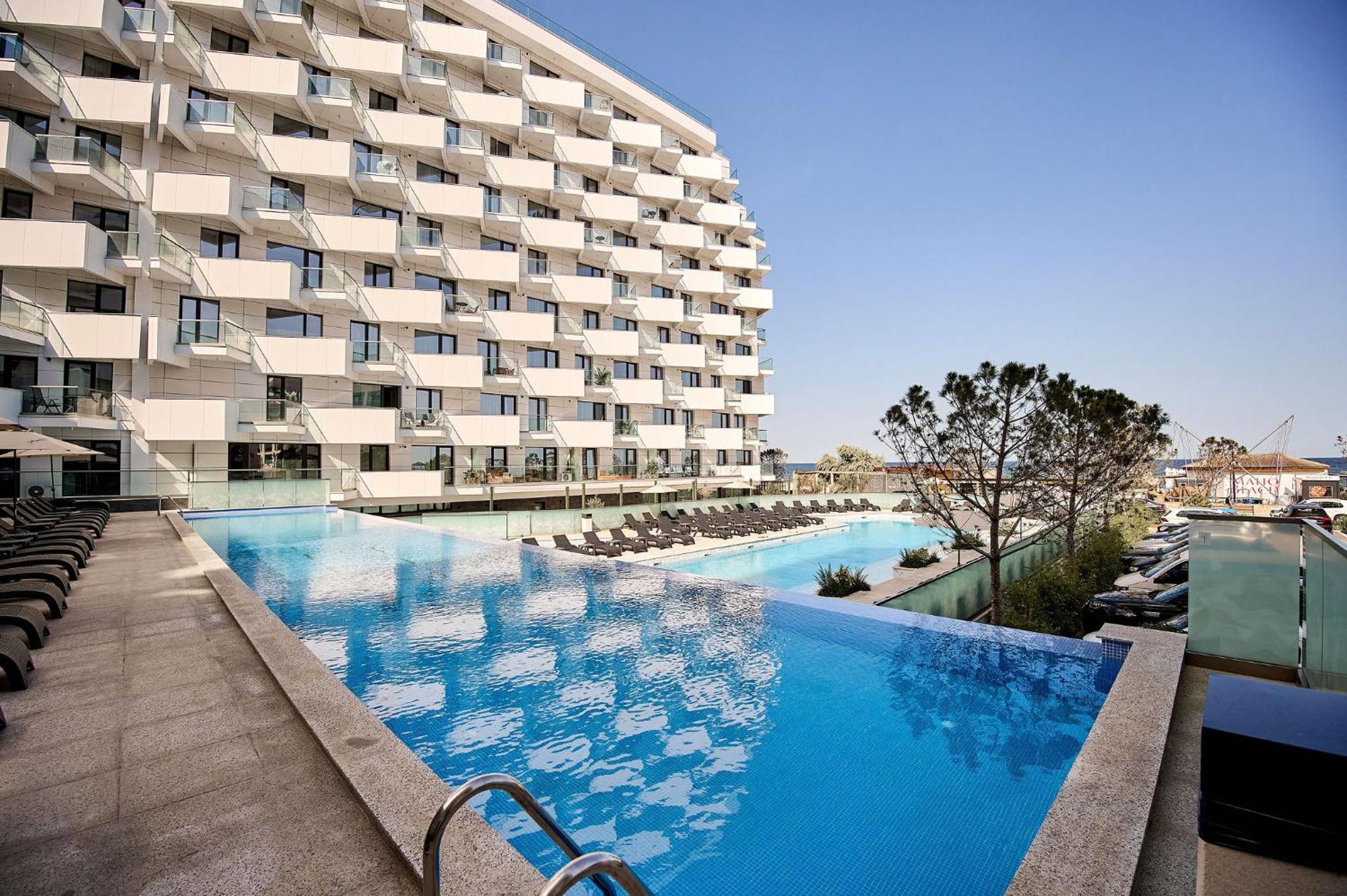Wave N' Sea Apartment In Infinity Beach Resort - Parking Mamaia Εξωτερικό φωτογραφία